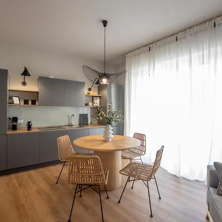 公寓 223 - Ma & Ma Luxury 1 Grande - 500metri Da Mare E Spiaggia, Vicino Baia Del Silenzio - Parcheggio Gratis Privato Incluso *
